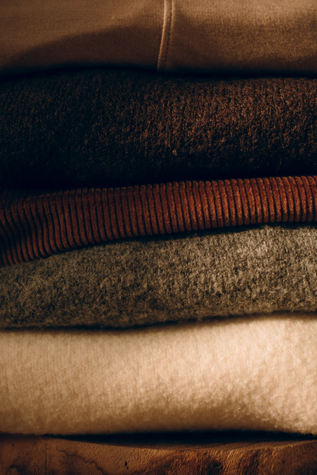 Transition Your Wardrobe From Summer to Autumn Style