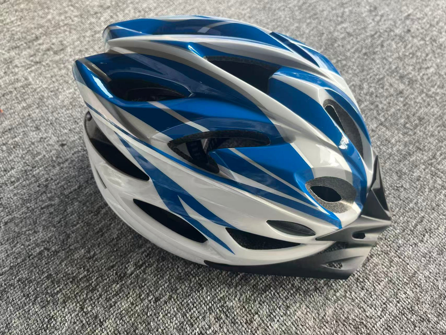 HT-12 Bicycle Helmet – Lightweight Cycling Helmet with Adjustable Fit HT12502 - ShopHub