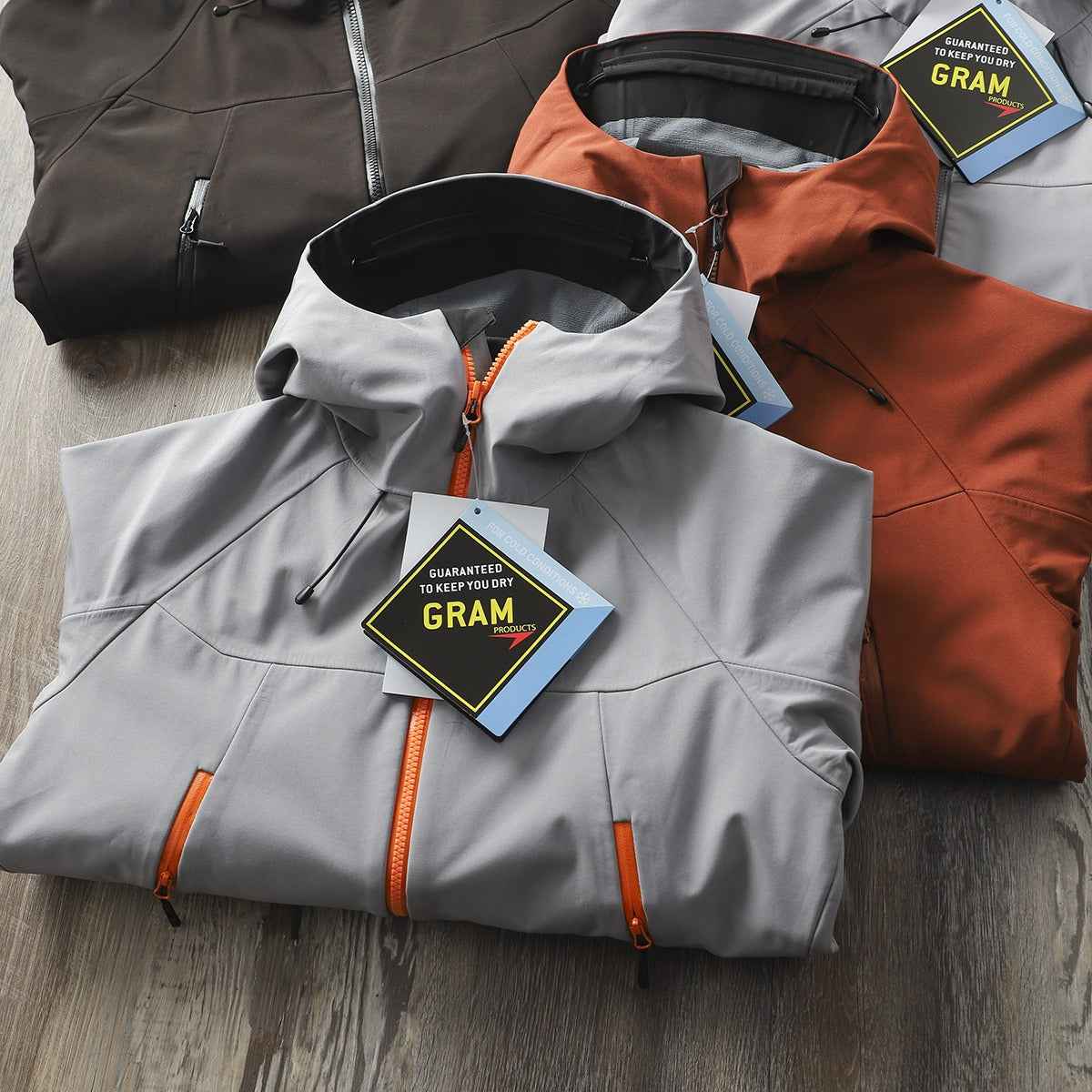 Men's Windproof Softshell Jacket — Waterproof Hooded Outdoor Layer | Hiking & Adventure