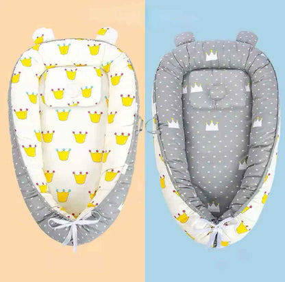 Reversible Baby Lounger with Pillow – Adjustable Portable Baby Bed & Bassinet