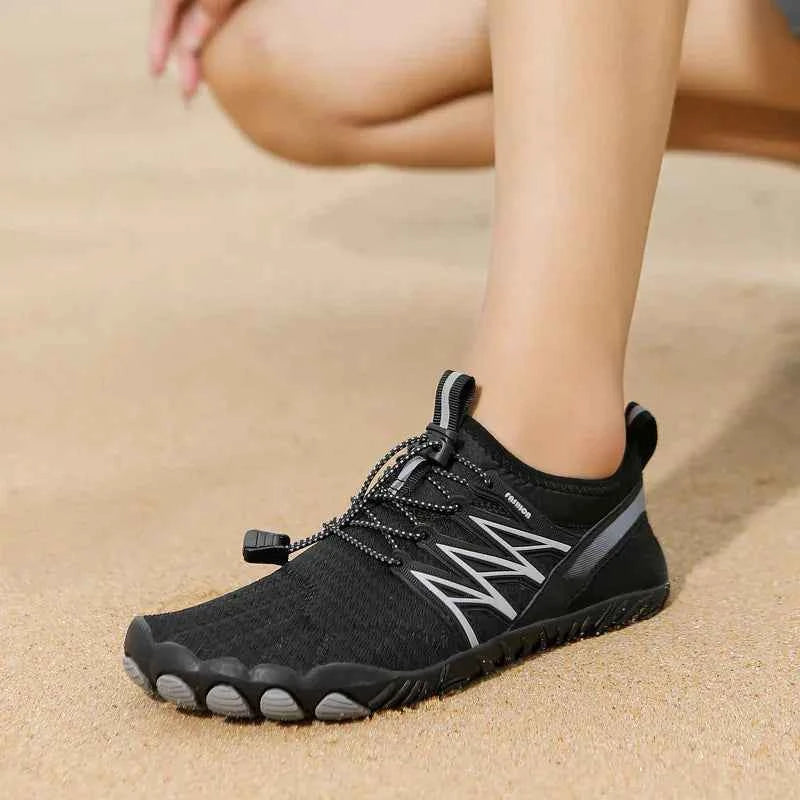 Unisex Outdoor Water Shoes - Quick-Dry Hiking and Swimming Footwear