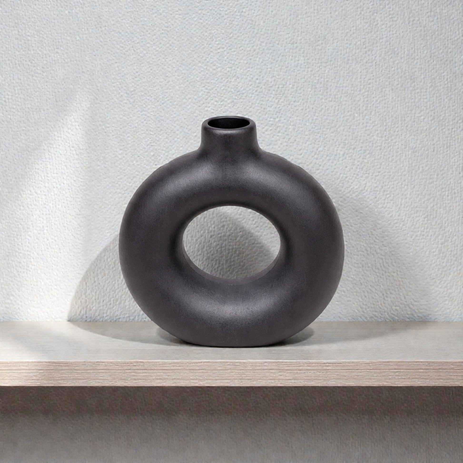Frankly Cotton Black Sculptural Ring Vase Nest & Stem Homewares