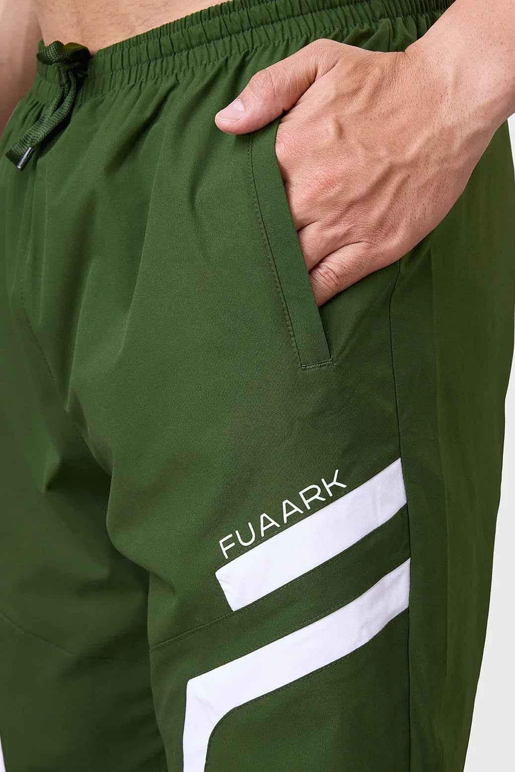 Momentum Joggers Olive