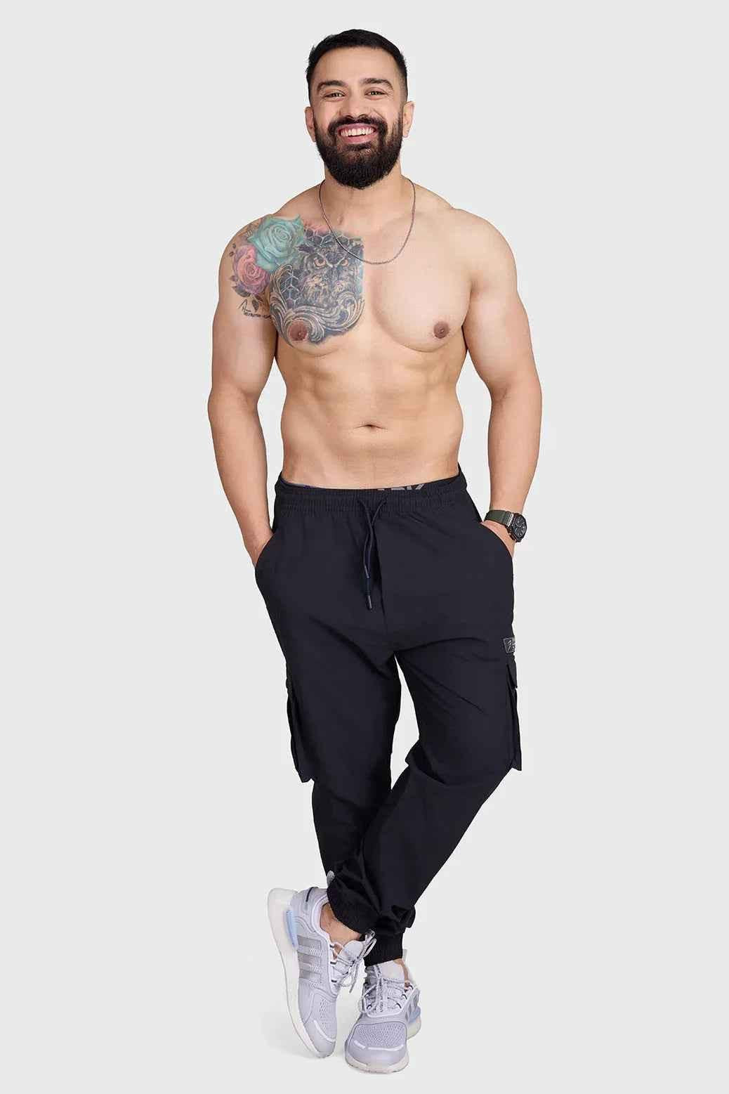 Script Cargo Joggers Black