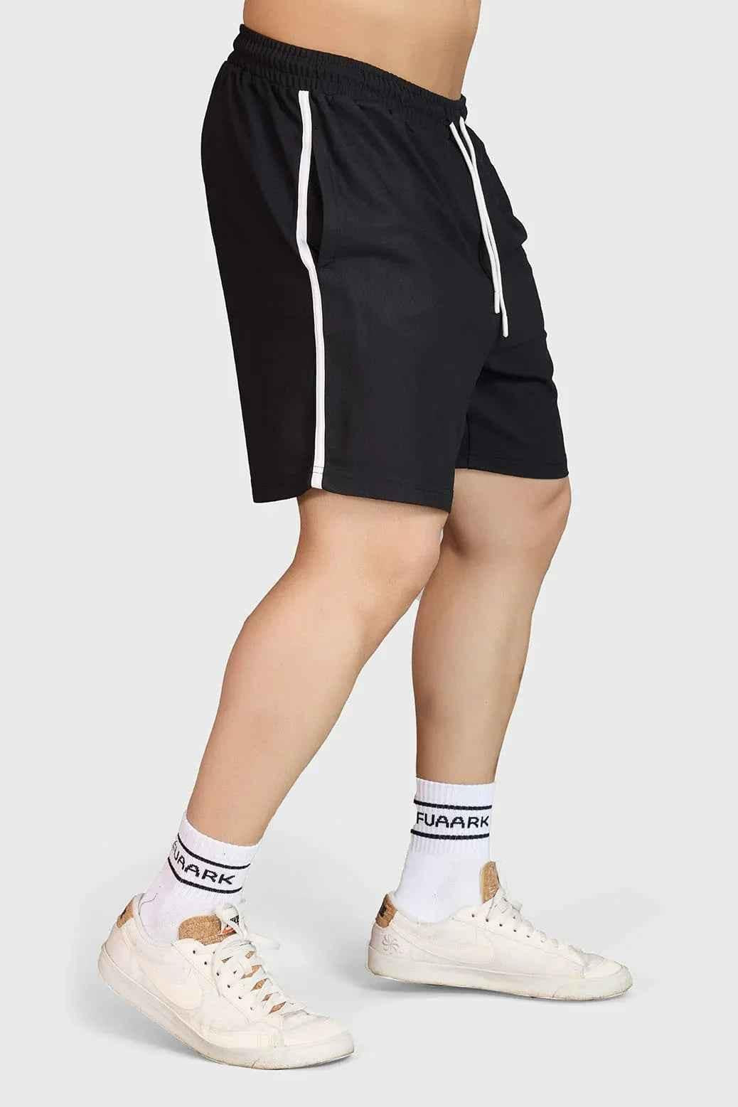 Grit Shorts Black