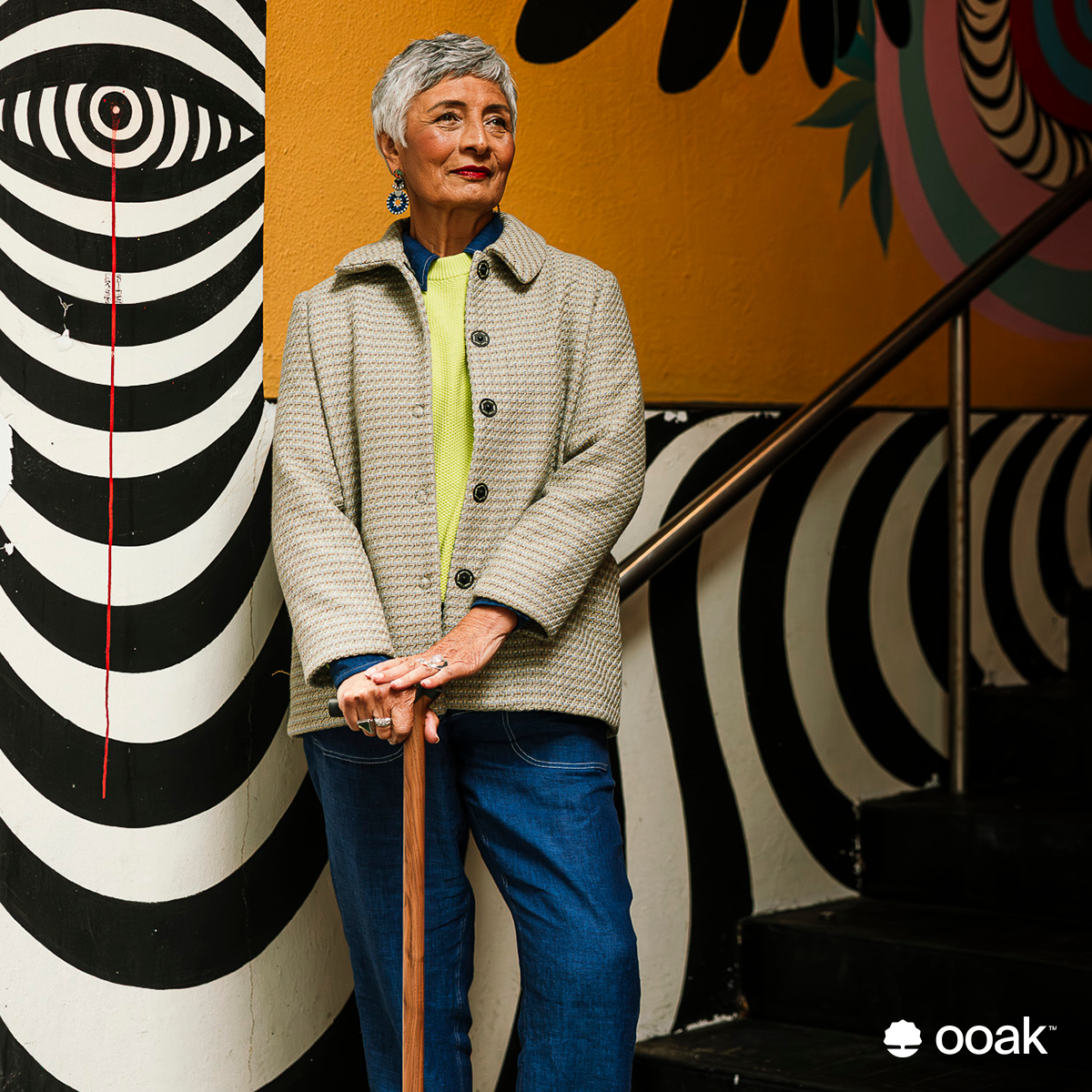 Uno. Graphite and Walnut - ShopHub