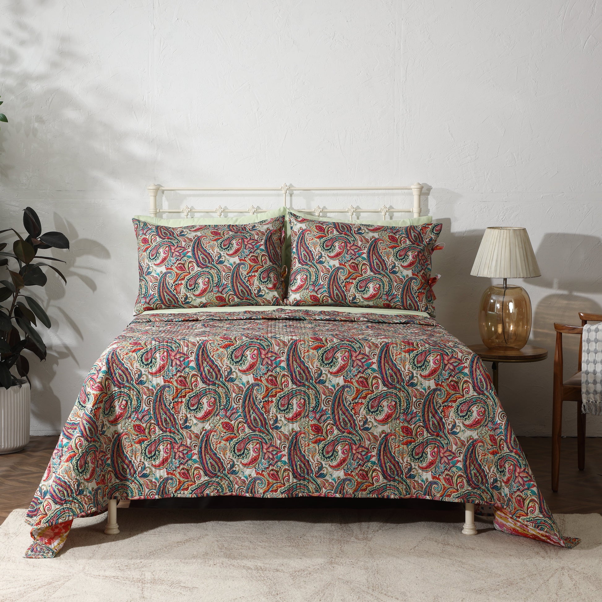 PERCALE REVERSIBLE QUILT SET - PAISLEY ROMANCE Whites of London NZ