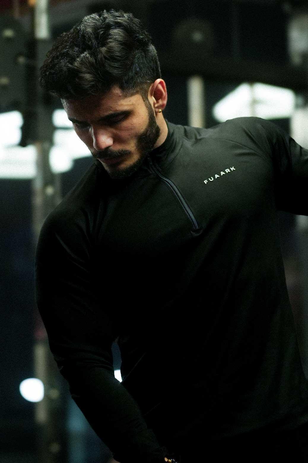 Axis Pullover Black - ShopHub