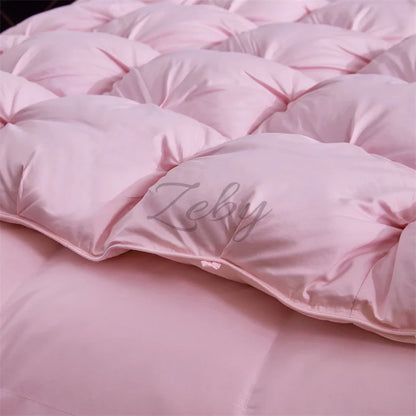 Luxurious White Goose Down Quilt for Ultimate Comfort and Warmth