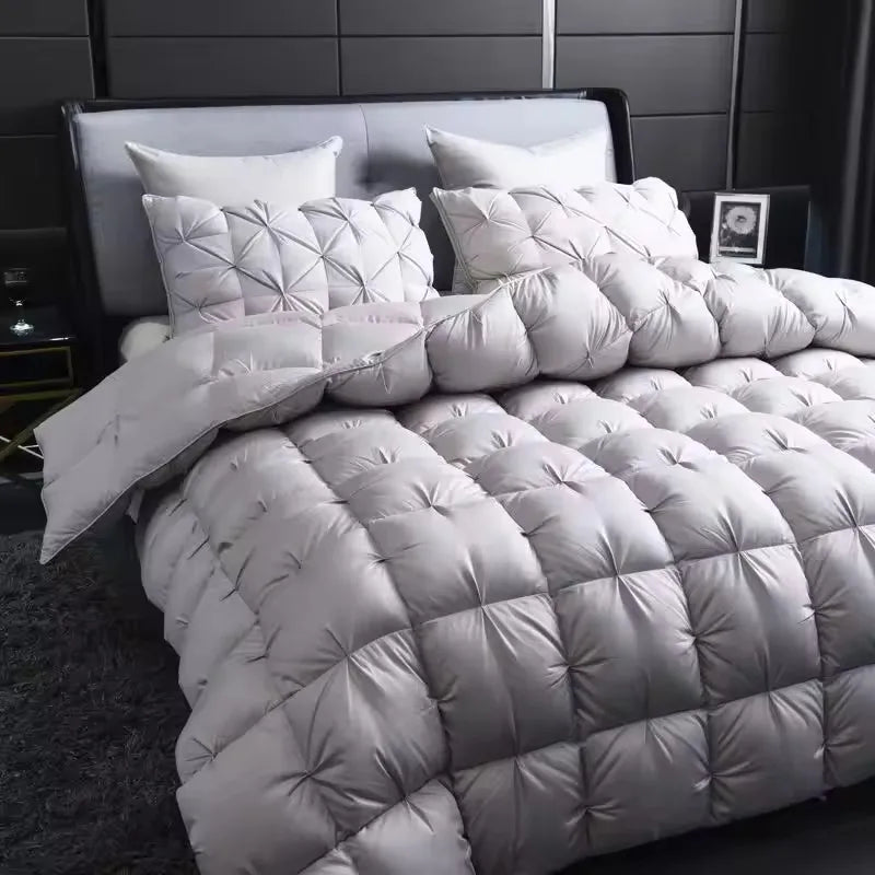 Luxurious White Goose Down Quilt for Ultimate Comfort and Warmth