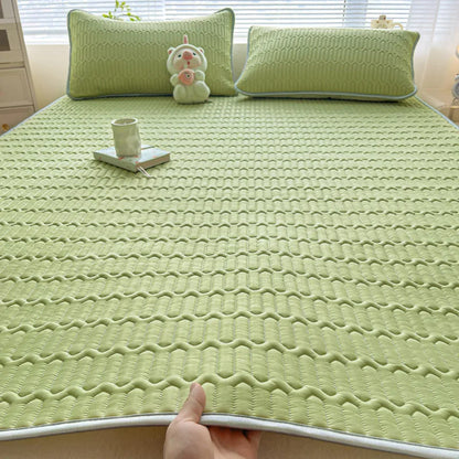 Stay Cool and Comfortable All Summer with Our Premium Cooling Silk Bed Mat Set