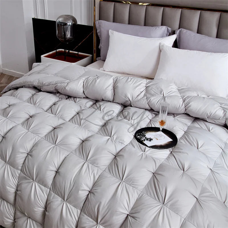 Luxurious White Goose Down Quilt for Ultimate Comfort and Warmth
