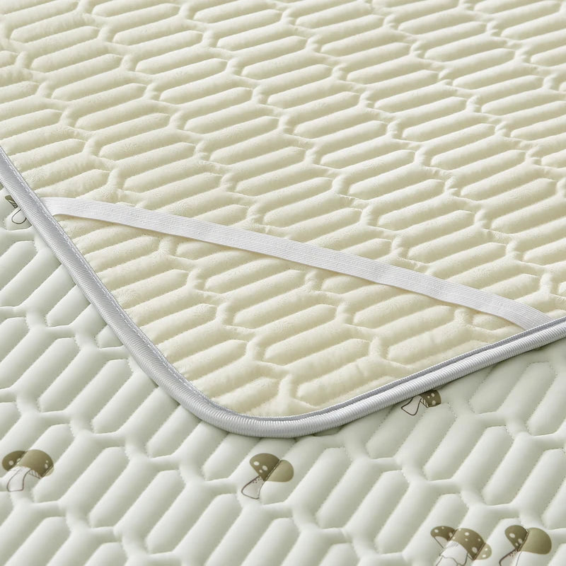 Stay Cool and Comfortable All Summer with Our Premium Cooling Silk Bed Mat Set
