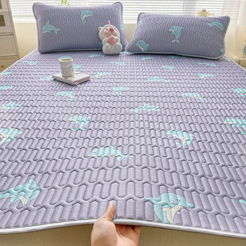 Stay Cool and Comfortable All Summer with Our Premium Cooling Silk Bed Mat Set