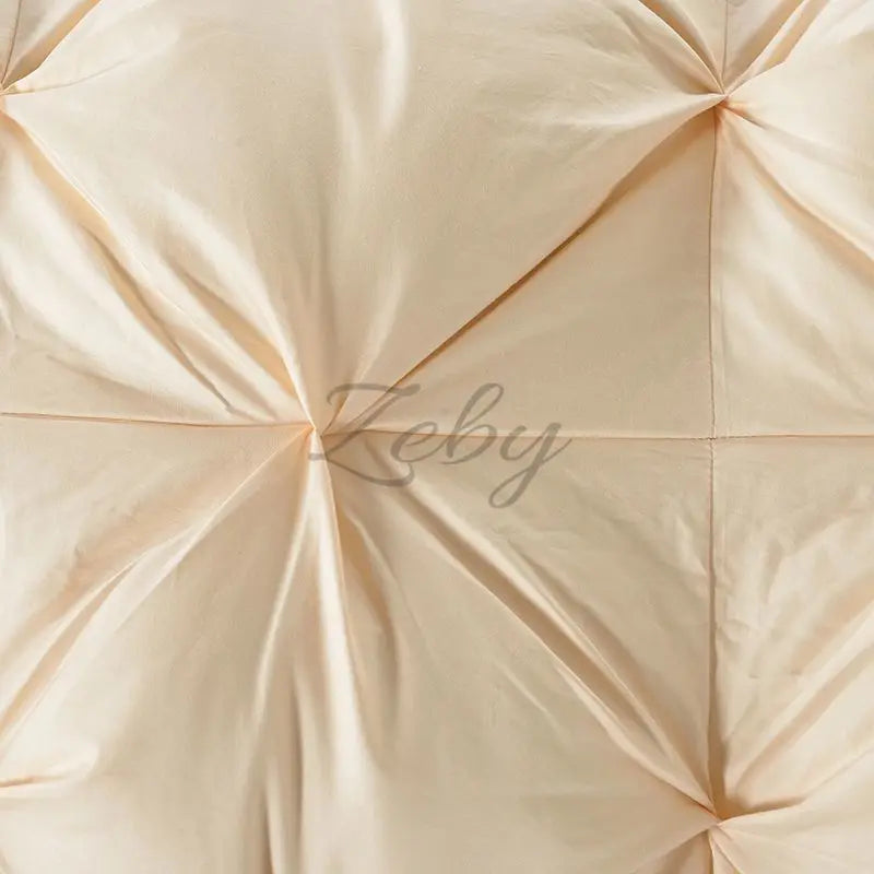 Luxurious White Goose Down Quilt for Ultimate Comfort and Warmth