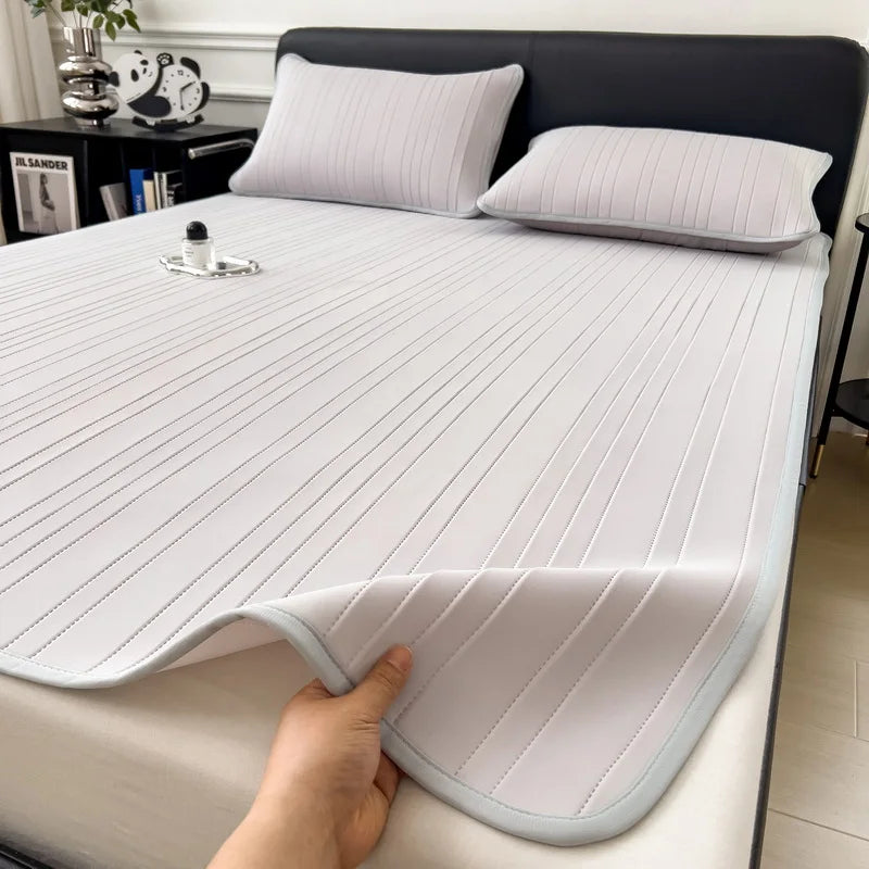 Experience Ultimate Comfort with Our Cooling Ice Silk Bed Mat - Perfect for Summer Nights!