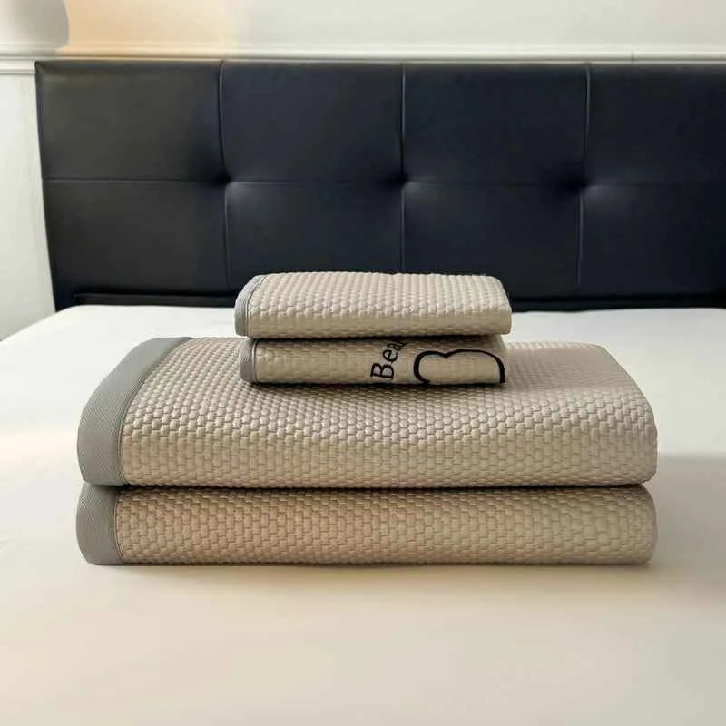 New Cooling Sensation Rattan Bed Mat Embroidery Bear Summer Pad Bed Breathable Foldable Cool Mats and Pillowcase Bedsheet Set