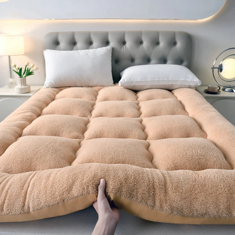 Soft Warm Autumn Winter Mattress Topper for Cozy Comfort and Relaxation