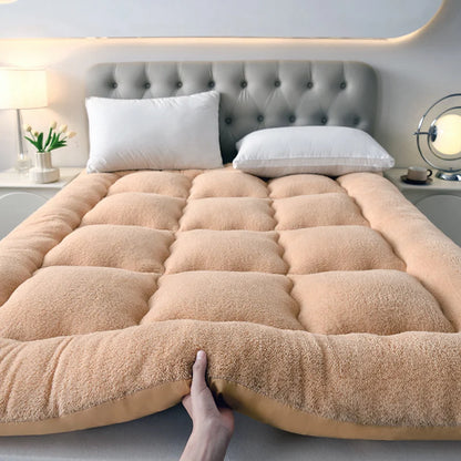 Soft Warm Autumn Winter Mattress Topper for Cozy Comfort and Relaxation