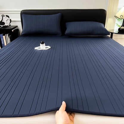 Experience Ultimate Comfort with Our Cooling Ice Silk Bed Mat - Perfect for Summer Nights!