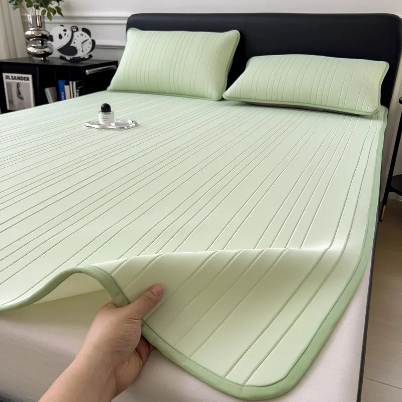 Experience Ultimate Comfort with Our Cooling Ice Silk Bed Mat - Perfect for Summer Nights!