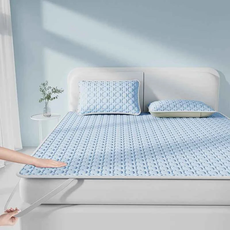 2026 New Thicken Natural Latex Filling Summer Mat for Bed Cooling Feel Mattress Cover Bed Pad Pillowcase Ice Silk Bedsheet Set