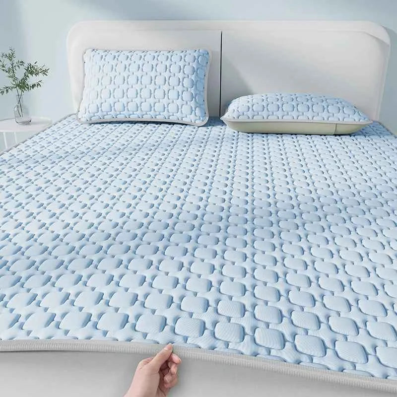 2026 New Thicken Natural Latex Filling Summer Mat for Bed Cooling Feel Mattress Cover Bed Pad Pillowcase Ice Silk Bedsheet Set