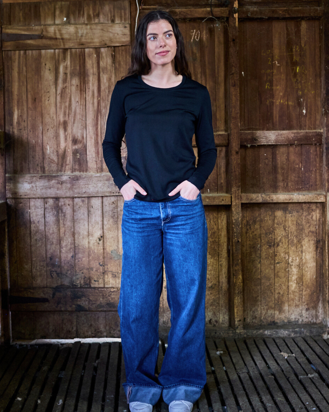 Women's Standard Long Sleeve - 100% Merino Wool, Black Merino 365 NZ