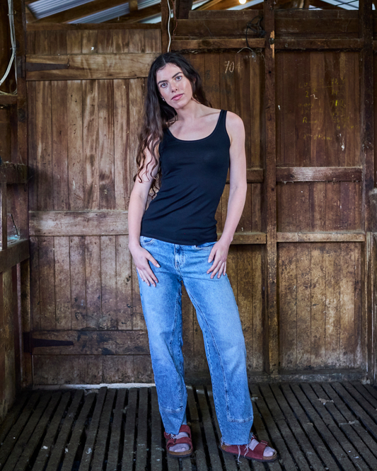 Women's Scoop Neck Tank Top - 100% Merino Wool, Black Merino 365 NZ