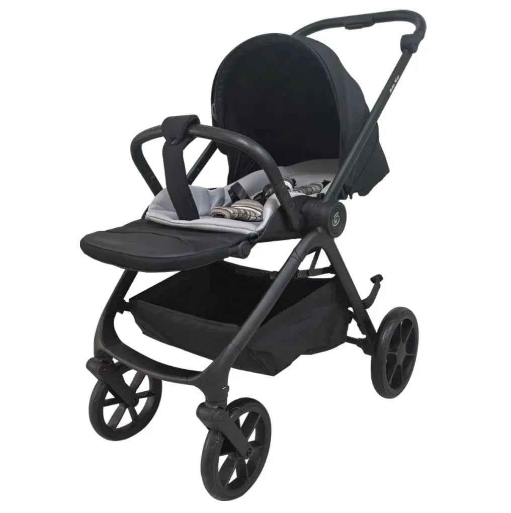 Baby Way NZ Crown Y luxury reversible open bassinet stroller with sunshade and extended canopy, showing the stylish stroller and capsule combo.