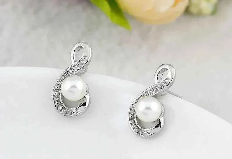 Danbi Pearl Jewelry Set for Women