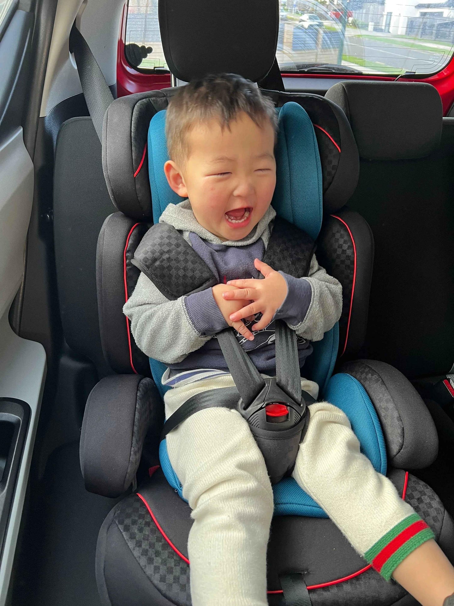 The Racer - Car Seat Booster with Adjustable Headrest