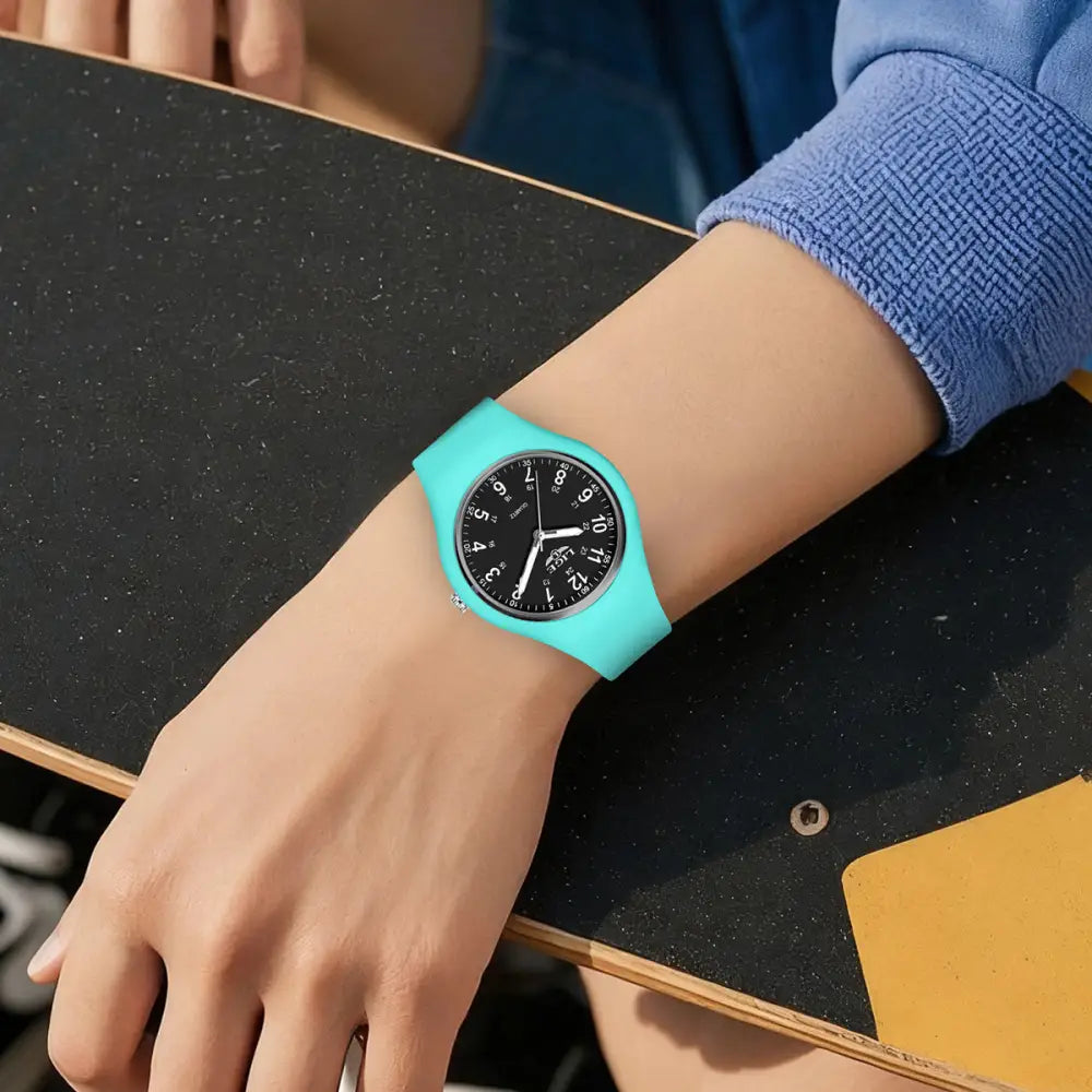 LIGE Minimalist Silicone Quartz Watch – Unisex Design (Available in Multiple Colour Combinations) Habicare