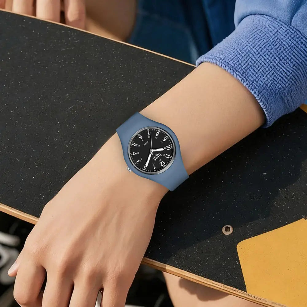 LIGE Minimalist Silicone Quartz Watch – Unisex Design (Available in Multiple Colour Combinations) Habicare
