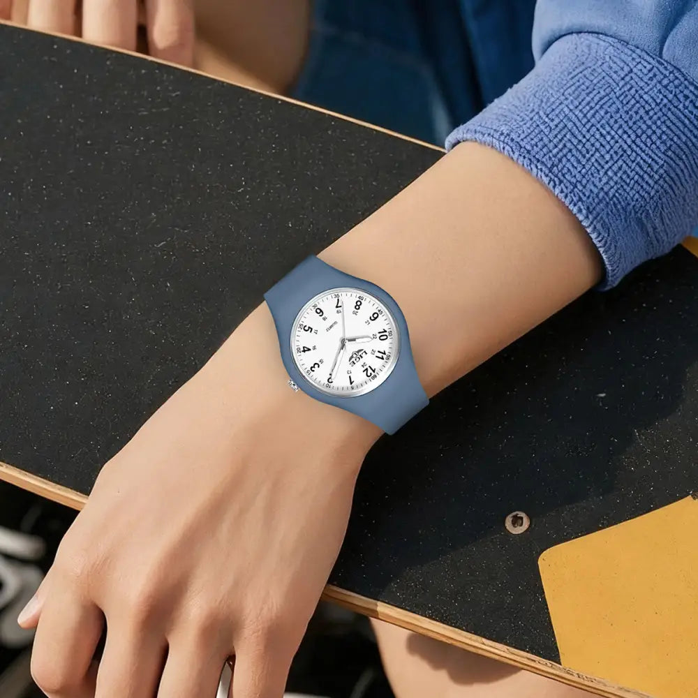 LIGE Minimalist Silicone Quartz Watch – Unisex Design (Available in Multiple Colour Combinations) Habicare