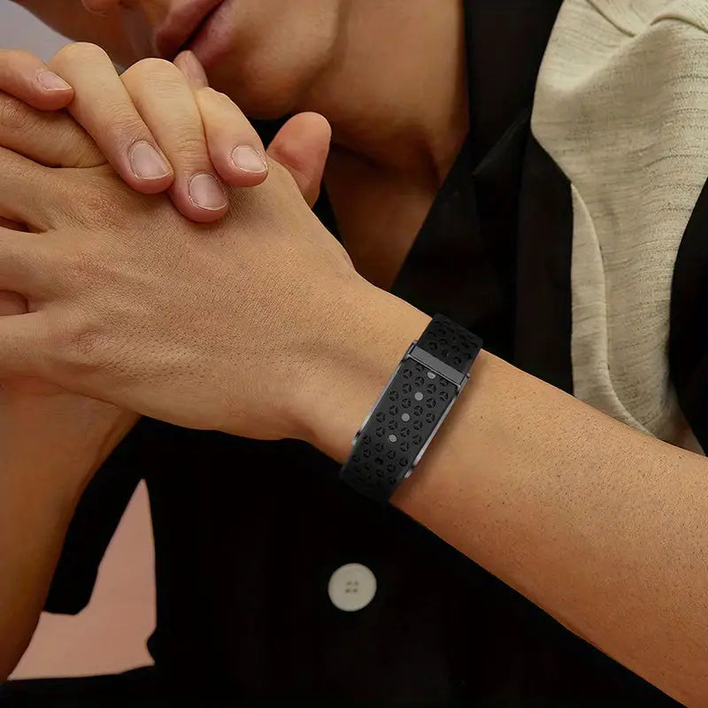 LIGE No-Screen Fitness Smartwatch – Ultra-Thin & Lightweight (available in 4 colours) Habicare