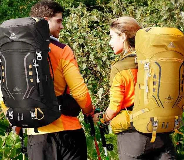 Black Mead's Supply & Equipment Outfitters large 40L hiking shoulder bag backpack with spacious capacity and adjustable straps.