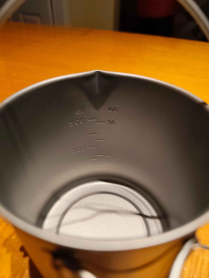 Titanium camping cookware pot, 750ml capacity, ultralight design from MSE Outfitters, ideal for outdoor camping and backpacking.