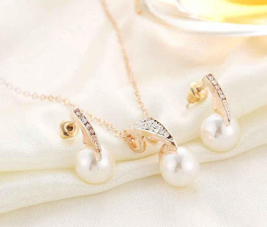 Pearl Luxe Duo Set: Fashion & Elegance