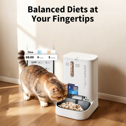Petkit YumShare Dual-hopper automatic pet feeder with camera, featuring two compartments for balanced diet and real-time monitoring.